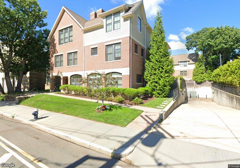 74 Green St unit 2, Brookline, MA 02446 - photo 1