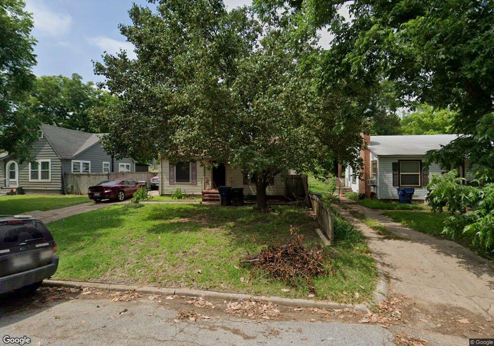 615 W Acheson St, Denison, TX 75020 - photo 1