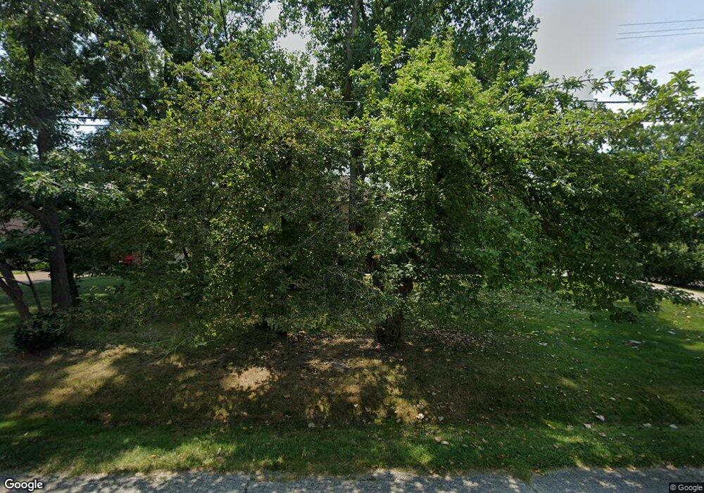 7931 Island Blvd, Grosse Ile, MI 48138 - photo 1