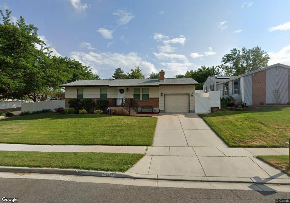 1383 Waters Ln, Sandy, UT 84093 - photo 1