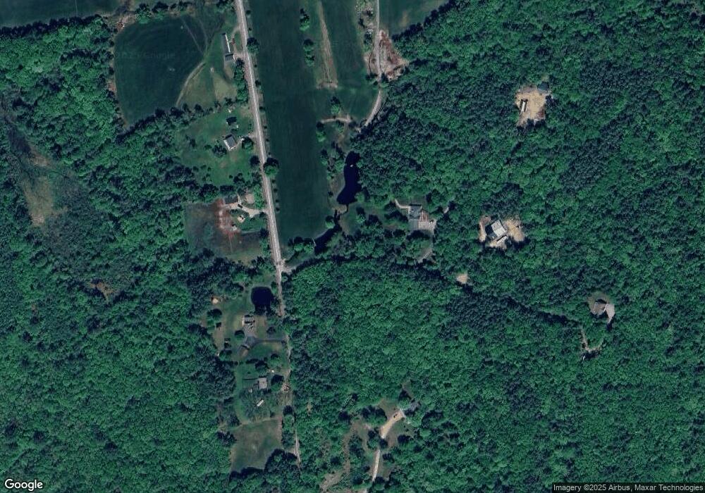 402 E Pleasant St, Northfield, NH 03276 - photo 1