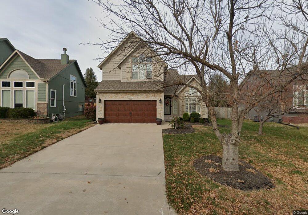 21508 W 53rd St, Shawnee, KS 66226 - photo 1