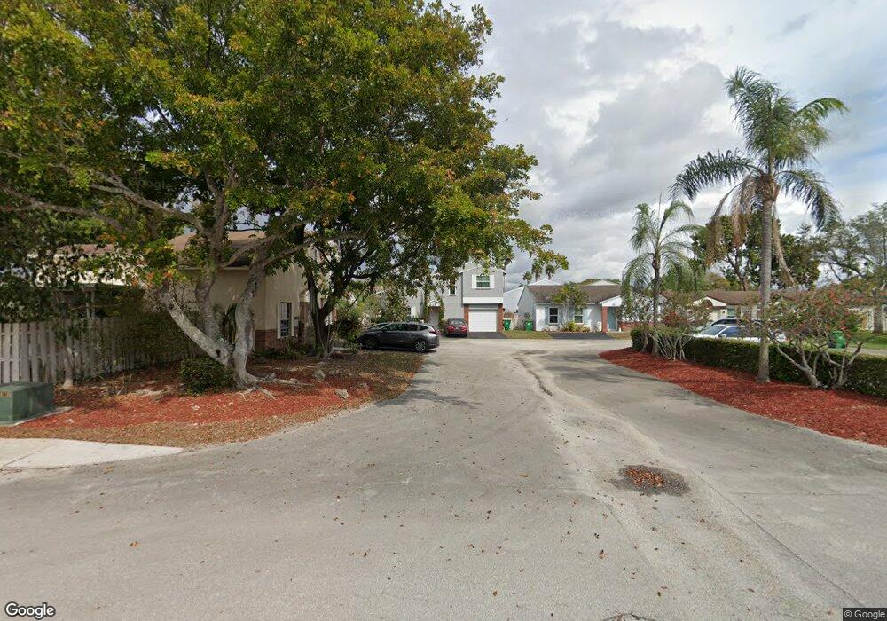 14721 S Beckley Square, Davie, FL 33325 - photo 1