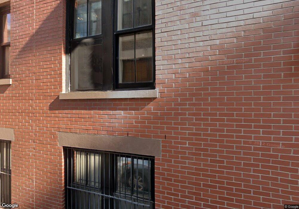 70 E Brookline St unit East brookline, Boston, MA 02118 - photo 1