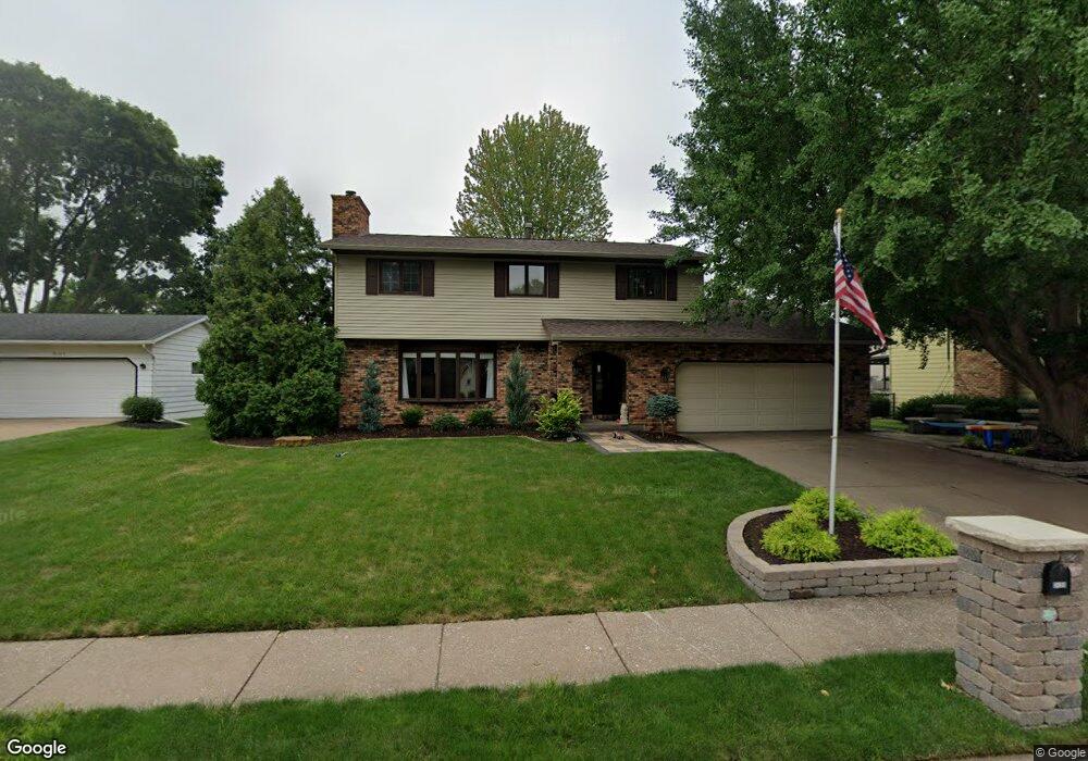 2151 W 31st St, Davenport, IA 52804 - photo 1