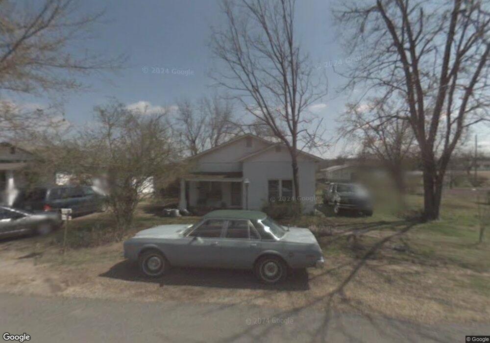 214 S Cherokee St, Locust Grove, OK 74352 - photo 1