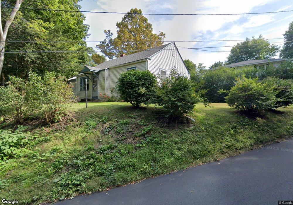 34 Oak St, Bellows Falls, VT 05101 - photo 1