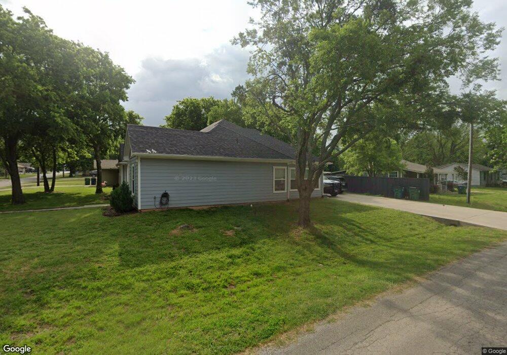 313 Texas St, Pottsboro, TX 75076 - photo 1