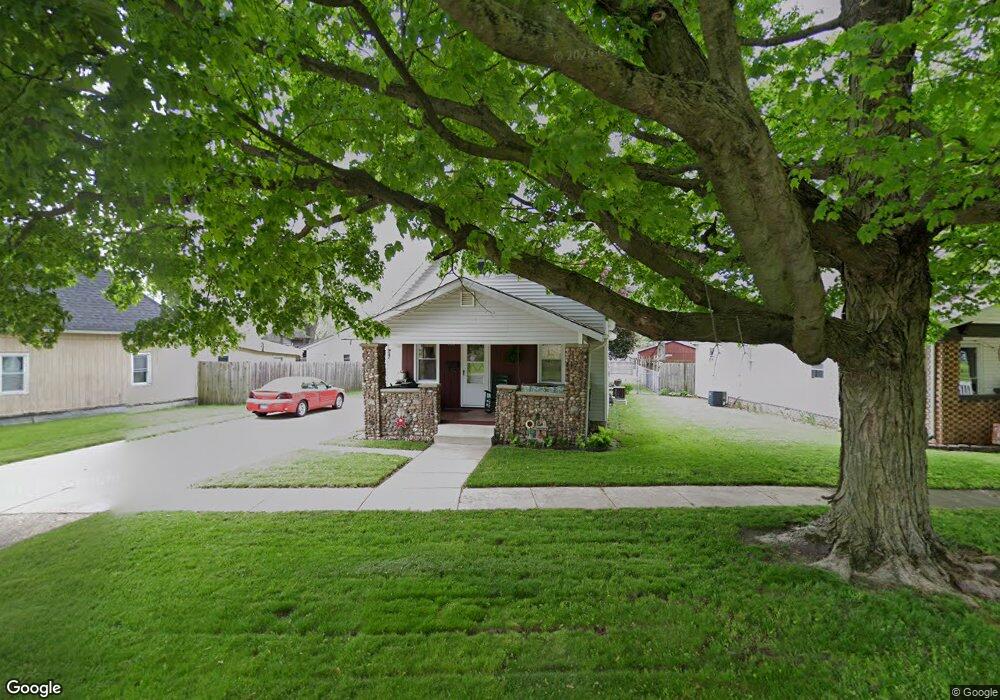 3209 Broadway Ave, Mattoon, IL 61938 - photo 1