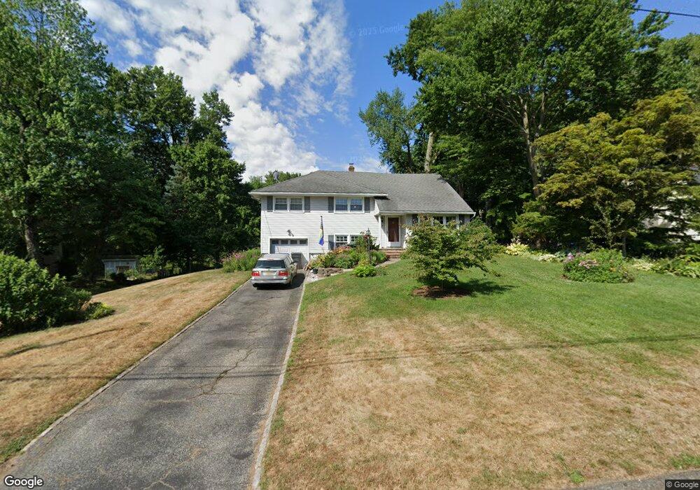 14 Maxine Dr, Morristown, NJ 07960 - photo 1