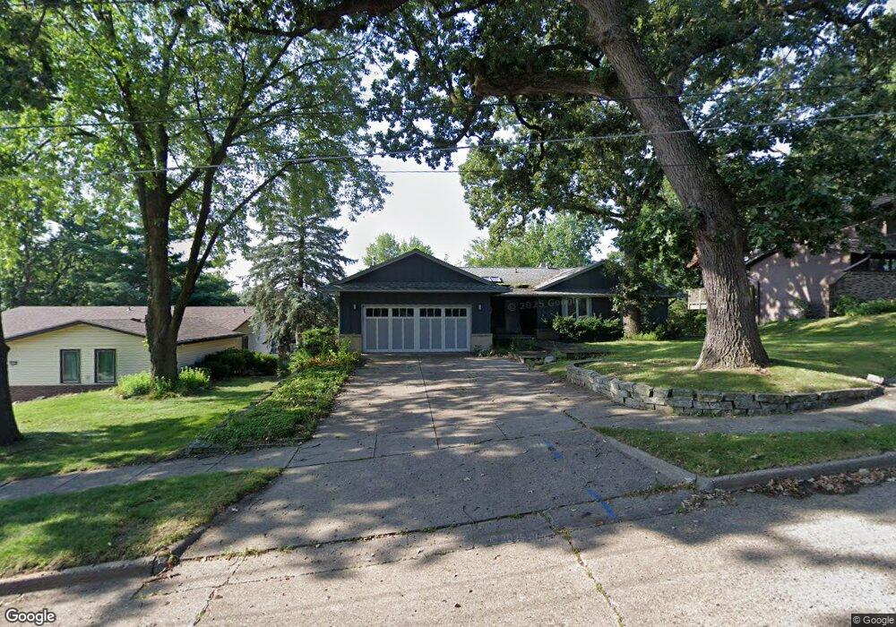 3400 Skyline Dr, Des Moines, IA 50310 - photo 1