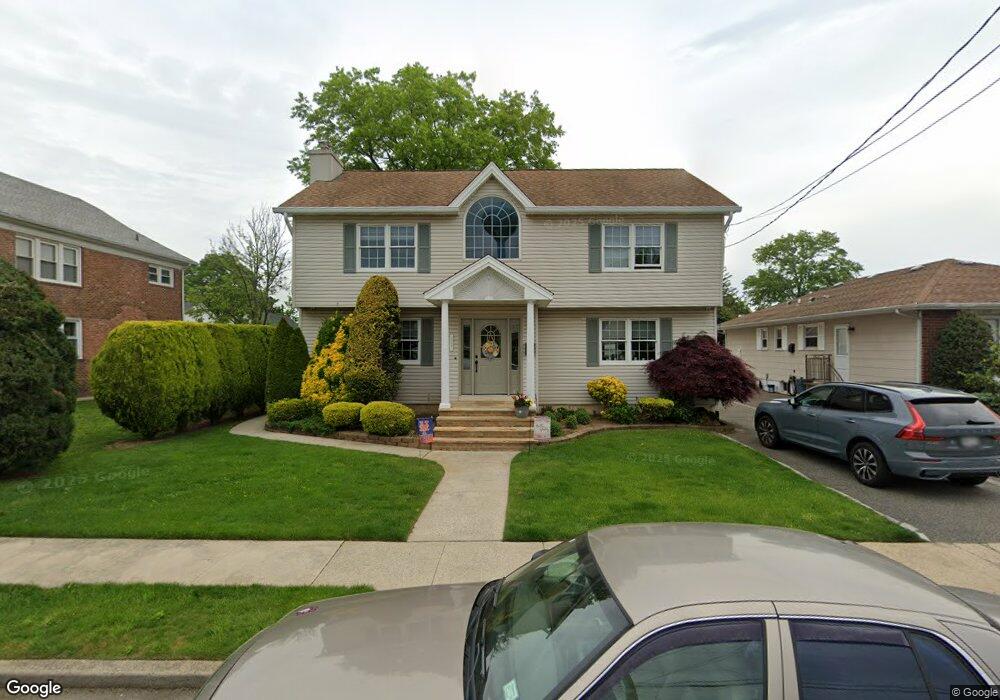664 5th Place S, Garden City, NY 11530 - photo 1