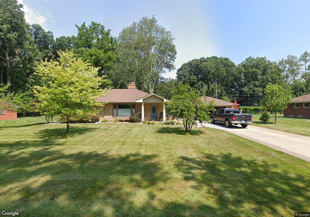 7958 Coventry Ave, Grosse Ile, MI 48138 - photo 1