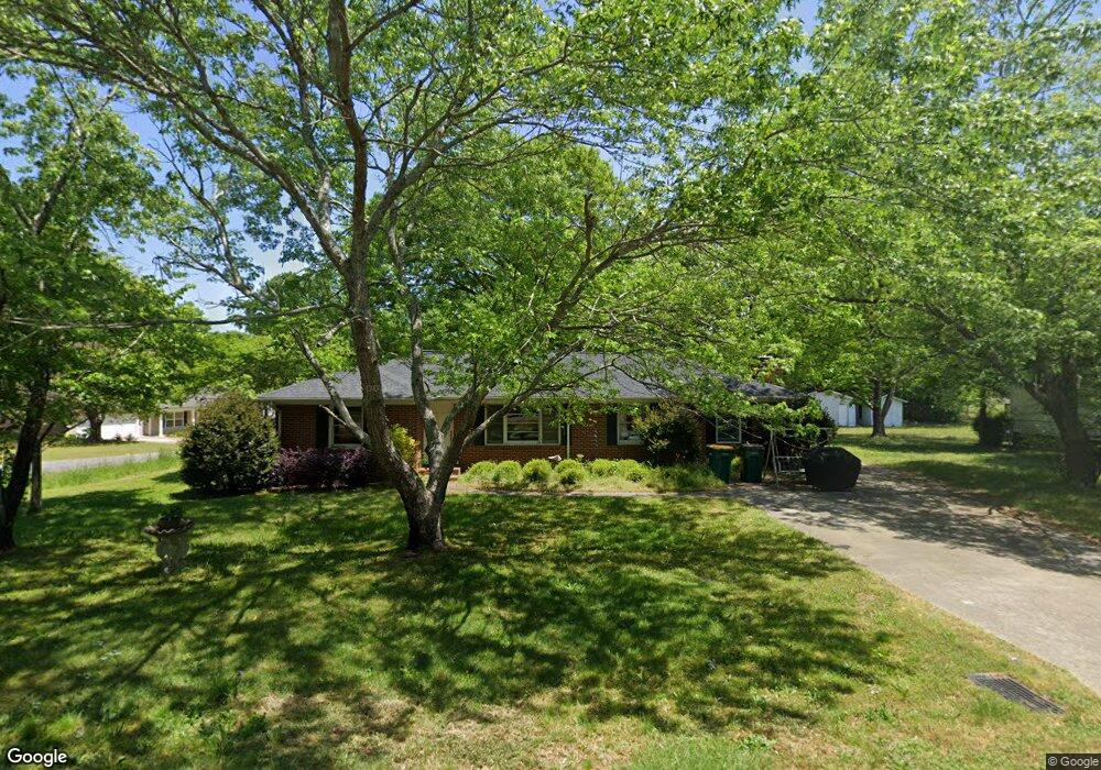 185 W New St, Winder, GA 30680 - photo 1