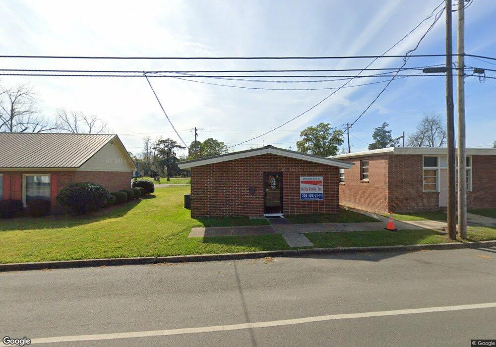203 S Cherry St, Ocilla, GA 31774 - photo 1