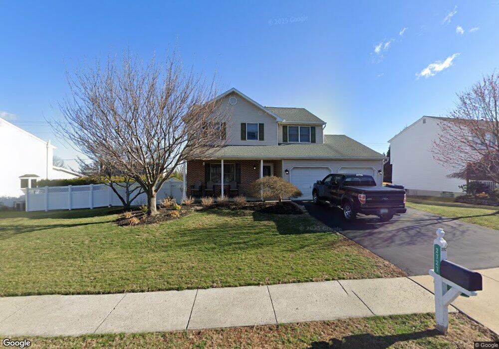 2727 Beacon Dr, Reading, PA 19608 - photo 1
