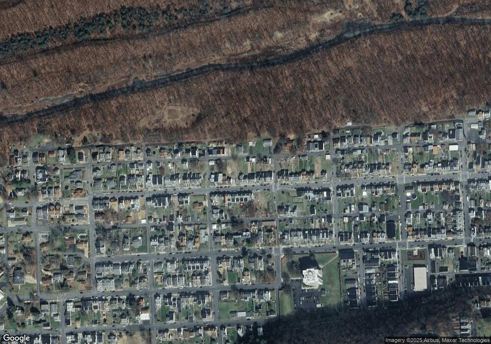 1427 W Walnut St, Coal Township, PA 17866 - photo 1