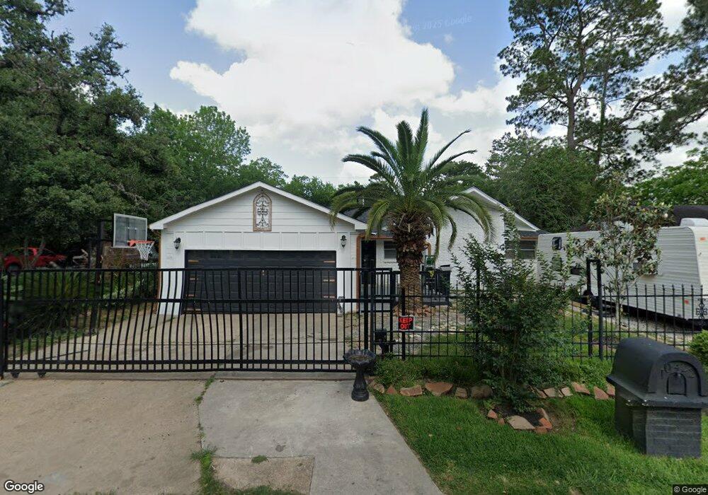 10422 Royal Oaks Dr, Houston, TX 77016 - photo 1
