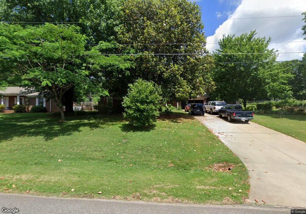 405 Chestnut Ln, Statesville, NC 28625 - photo 1