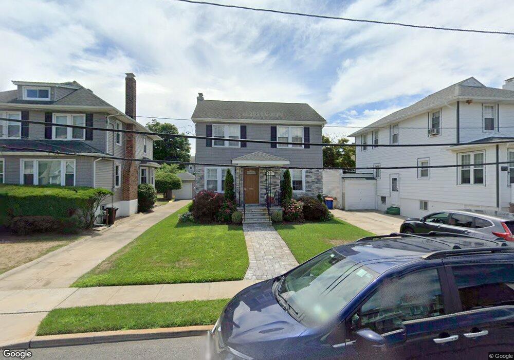 575 Grant Place, Cedarhurst, NY 11516 - photo 1