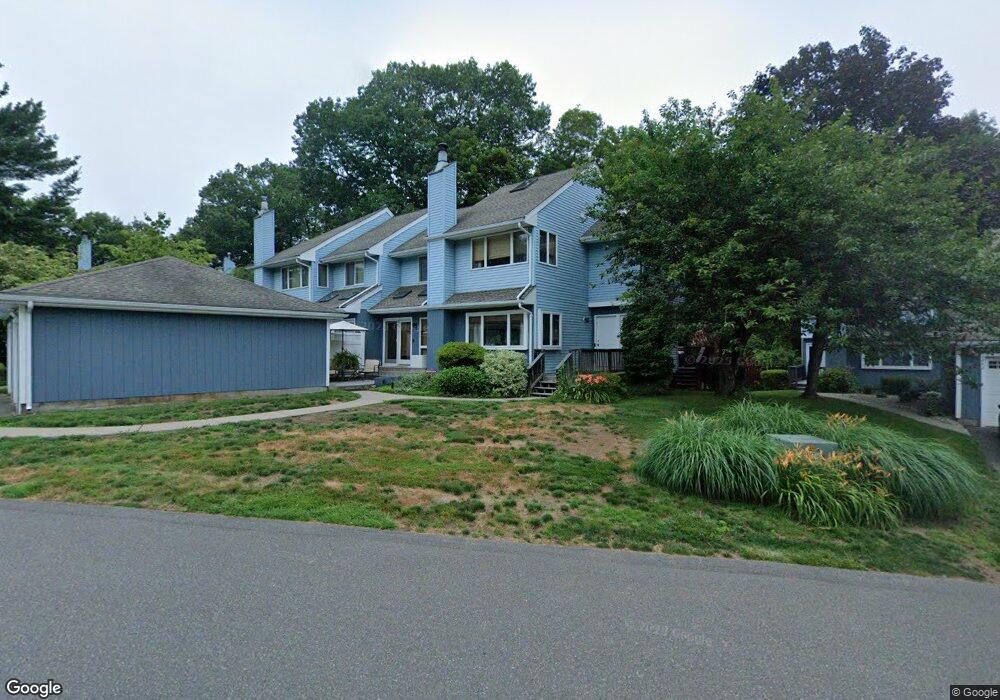 240 Alewife Ln, Suffield, CT 06078 - photo 1