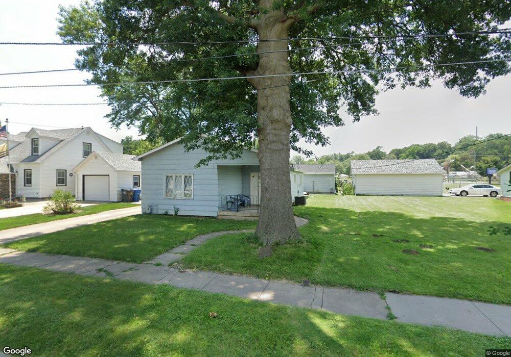 207 E Edison Ave, Des Moines, IA 50315 - photo 1