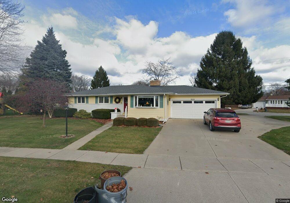 2414 Riverside Dr, Port Huron, MI 48060 - photo 1