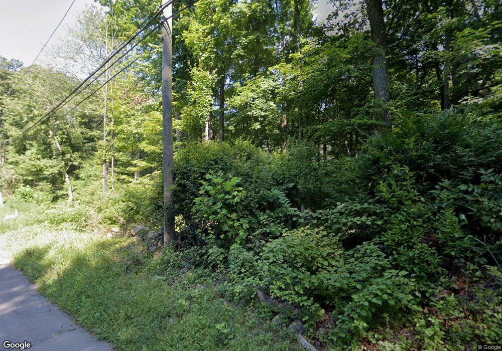 1 Little Brook Ln, Weston, CT 06883 - photo 1