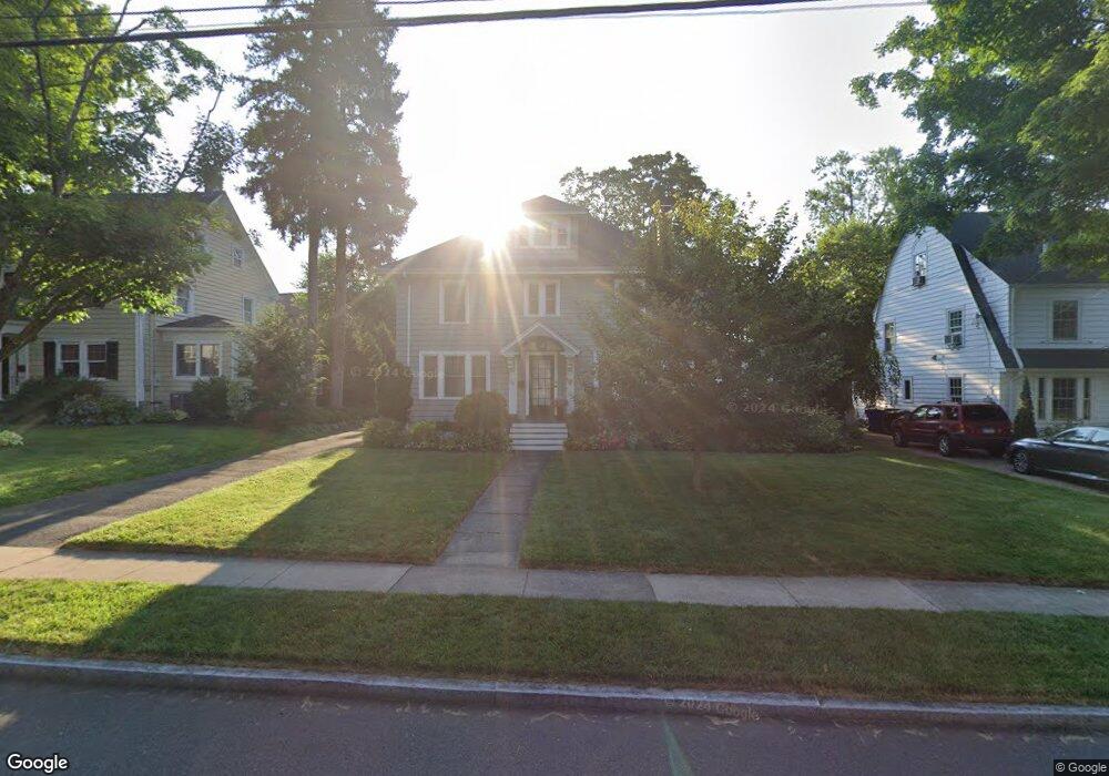 20 Lexington Rd, West Hartford, CT 06119 - photo 1