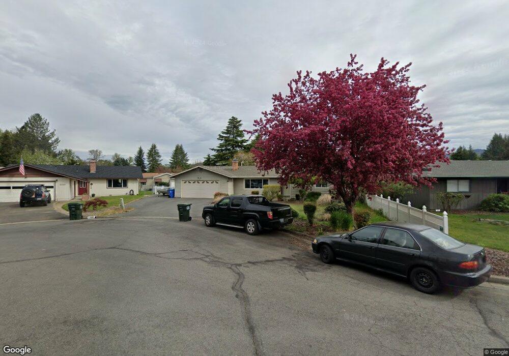 1094 Omaha Dr, Grants Pass, OR 97527 - photo 1