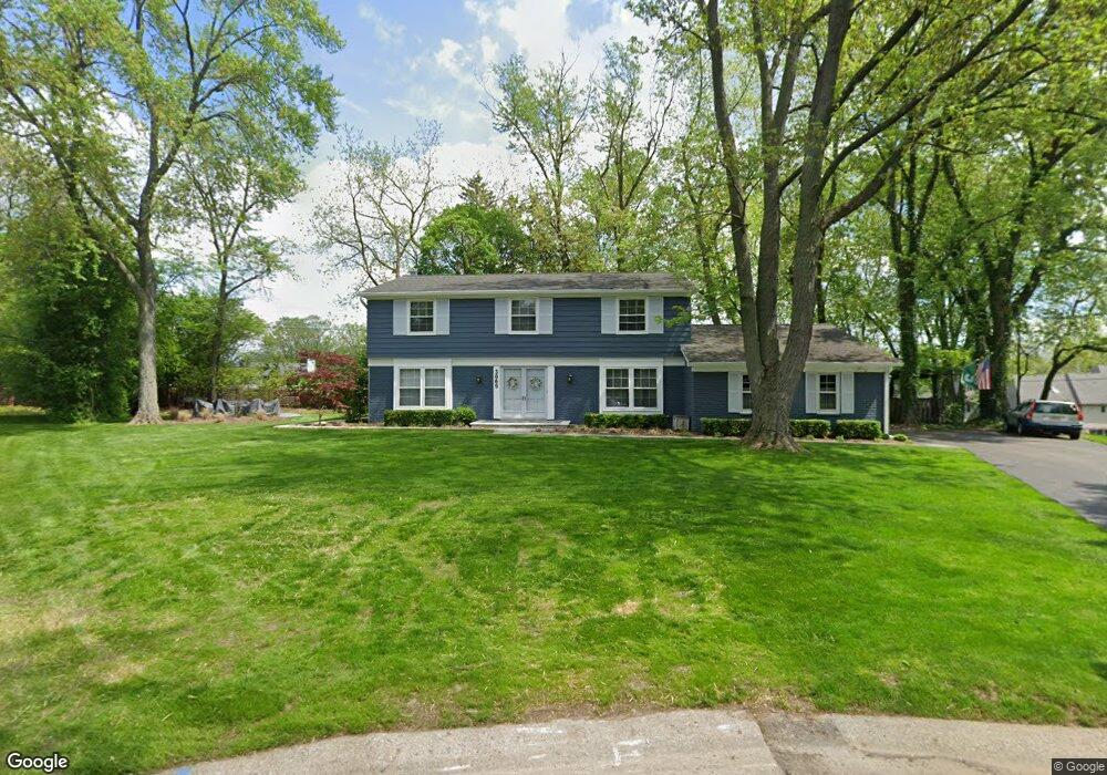 3069 High Pointe Ct, Bloomfield Hills, MI 48302 - photo 1