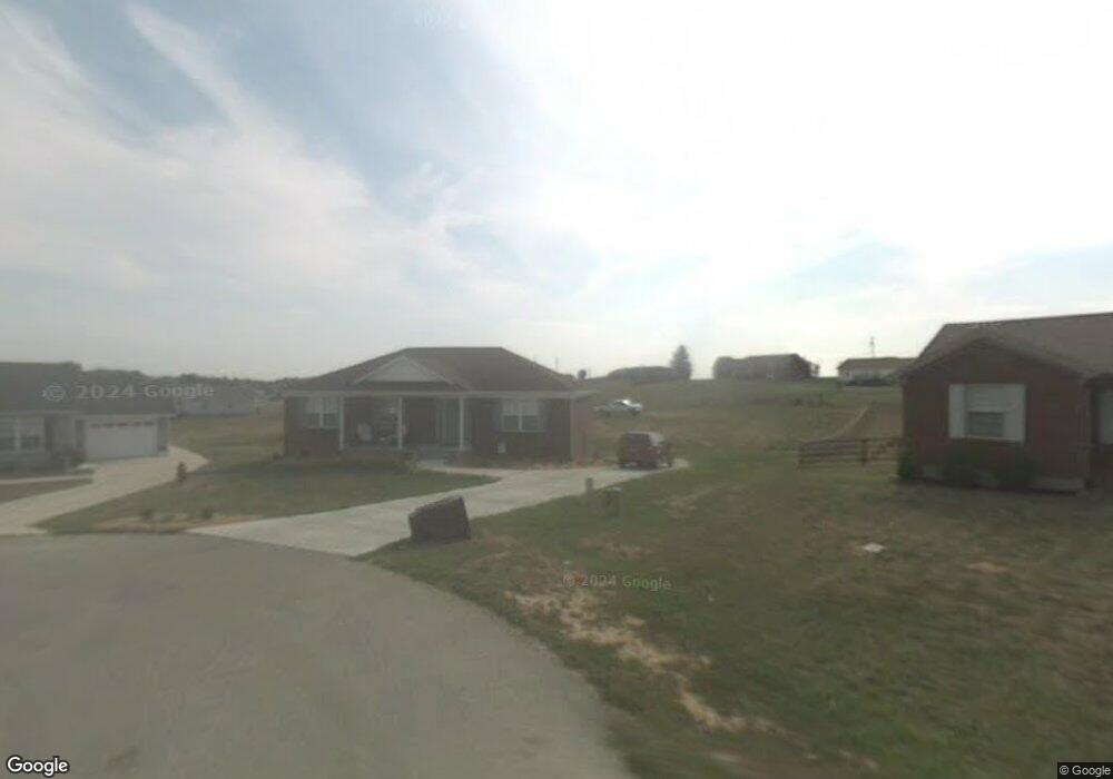110 Shawnee Ct, Bloomfield, KY 40008 - photo 1