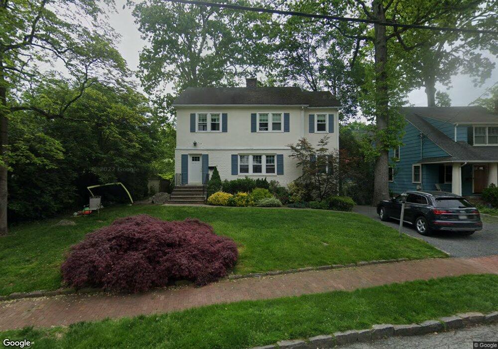 64 Walbrooke Rd, Scarsdale, NY 10583 - photo 1