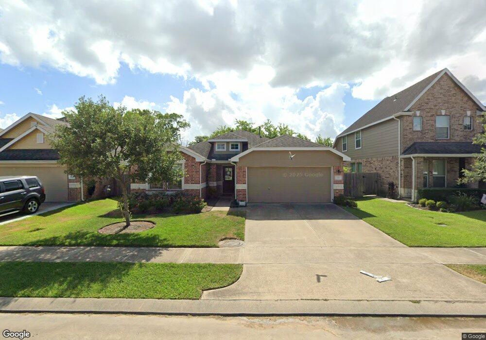 1808 Winding Trail Ln, Alvin, TX 77511 - photo 1