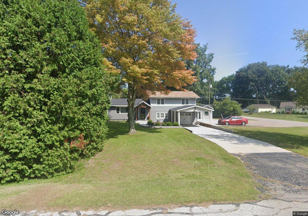 4040 Aletha Ln, Port Huron, MI 48060 - photo 1