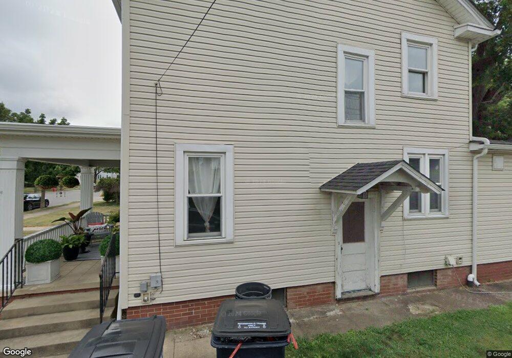 702 E Chestnut St, Lancaster, OH 43130 - photo 1