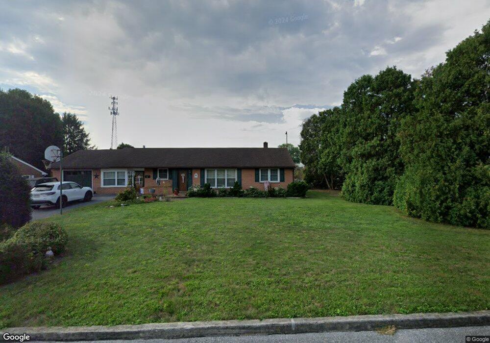 344 Catherine St, Greencastle, PA 17225 - photo 1