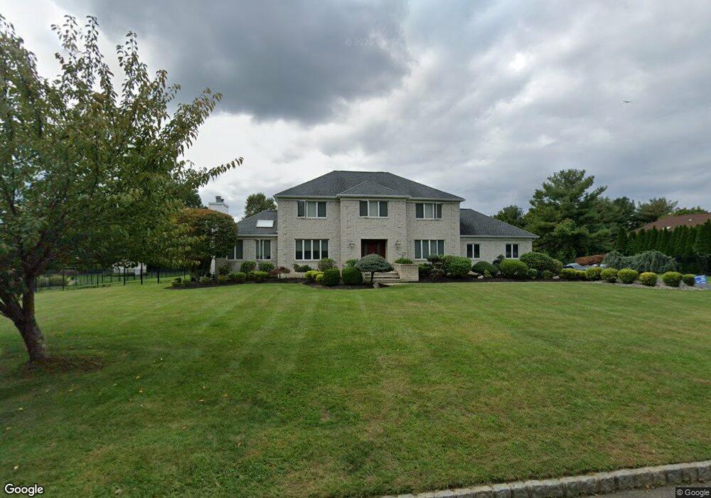 19 Falcon Ridge Cir, Holmdel, NJ 07733 - photo 1