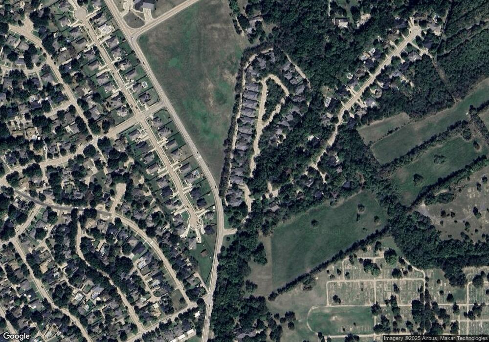 708 Oak Creek Ct, Ennis, TX 75119 - photo 1