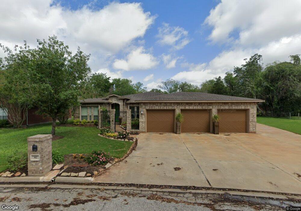 42 Valhalla Dr, Bay City, TX 77414 - photo 1