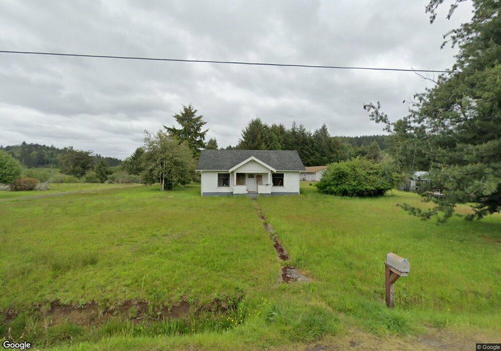 701 Willapa Fourth St, Raymond, WA 98577 - photo 1