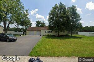 415 Vanderveer Rd, Raritan, NJ 08869