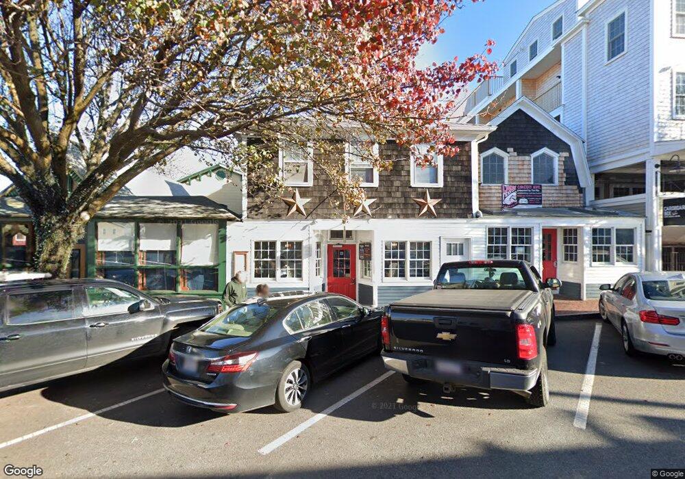 4 Circuit Ave, Oak Bluffs, MA 02568 - photo 1