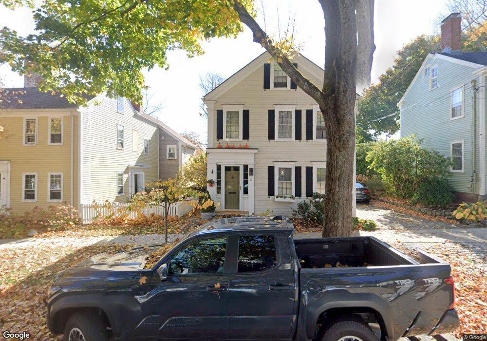 17 Broad St, Newburyport, MA 01950 - photo 1