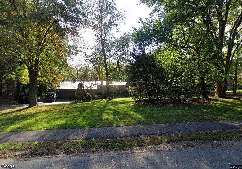 55 Longmeadow Rd, Milton, MA 02186 - photo 1