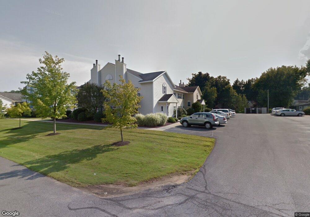 802 Cambridge Manor Dr, Schenectady, NY 12302 - photo 1