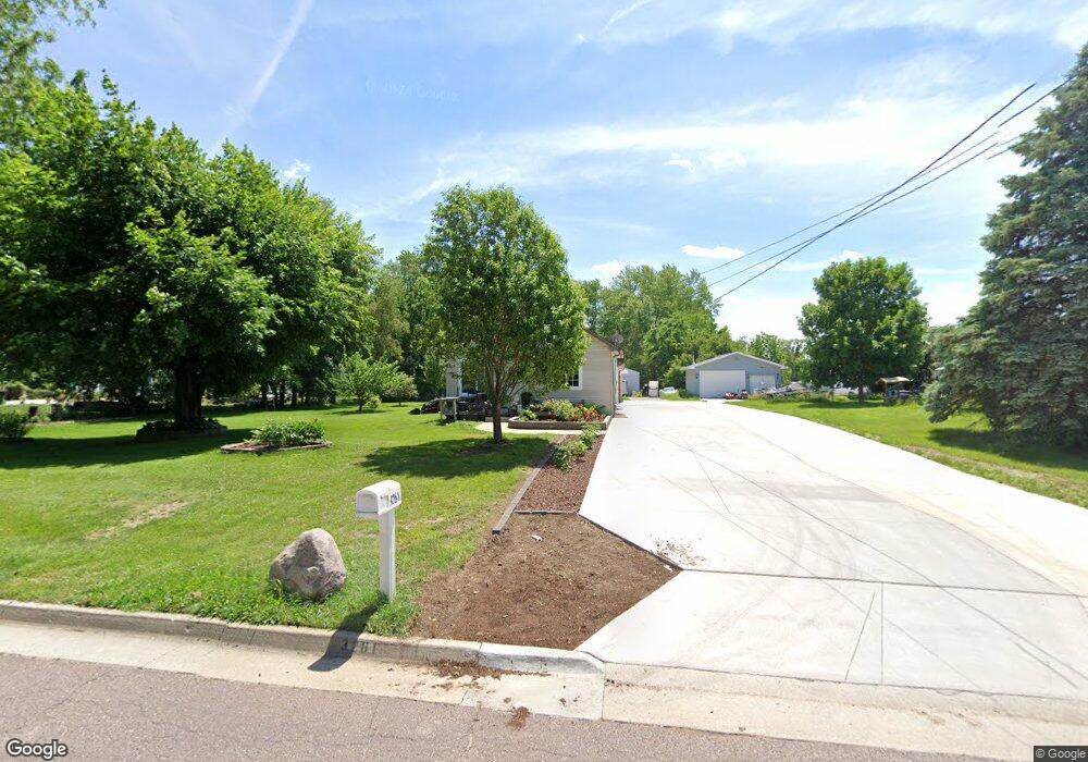 3261 E Shawnee Ave, Des Moines, IA 50317 - photo 1