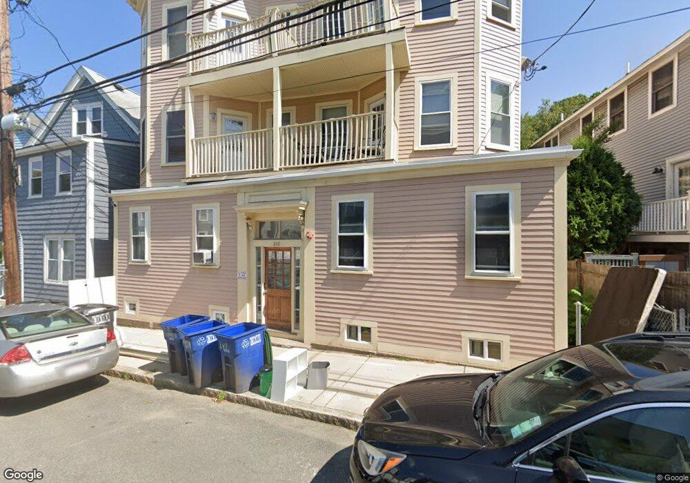 249 Summer St unit 3L, Somerville, MA 02143 - photo 1