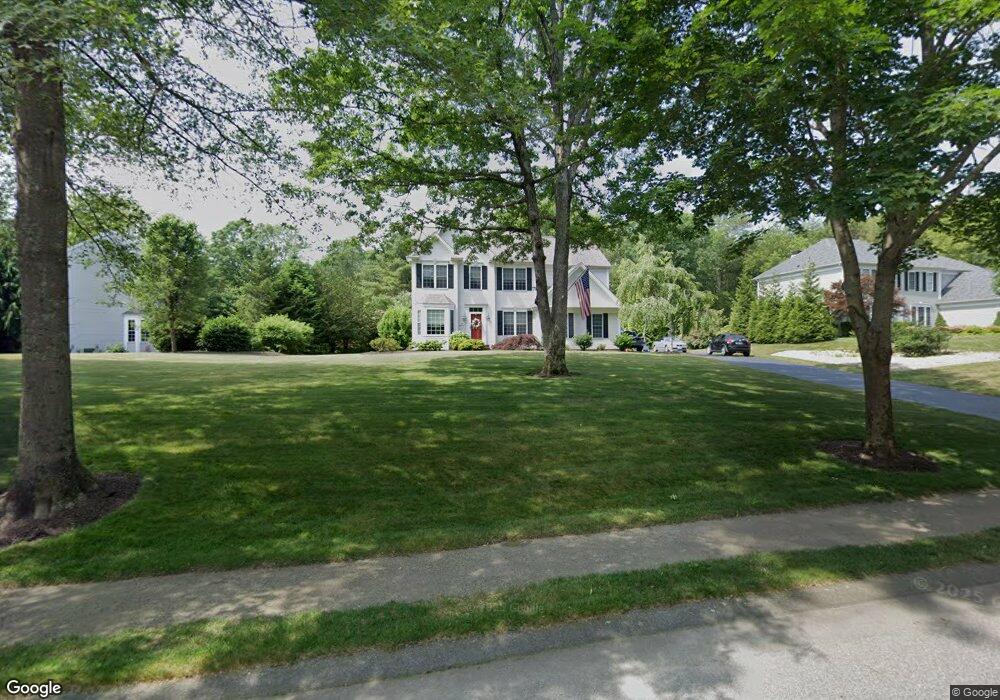 137 Fieldstone Ln, Saunderstown, RI 02874 - photo 1