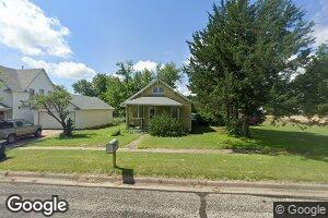 711 28th St, Wilson, KS 67490